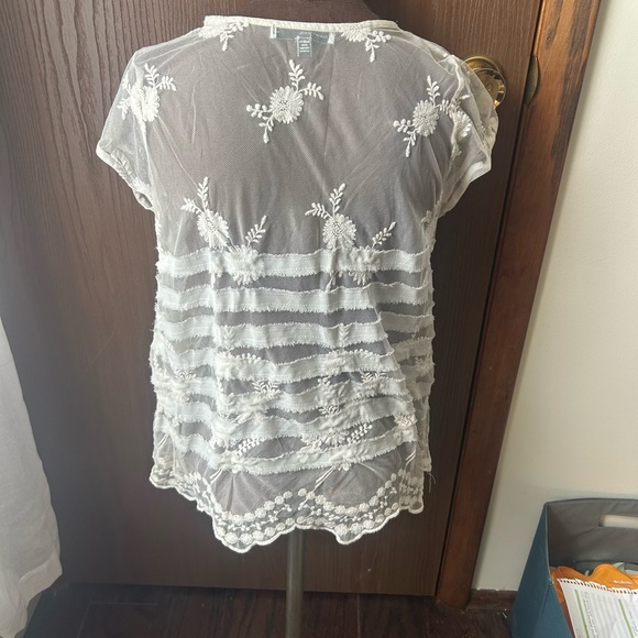 Bishop + Young sheer lace shirt medium Anthropologie - Picture 4 of 4